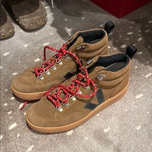 Veja Men's Brown High-Top Sneakers